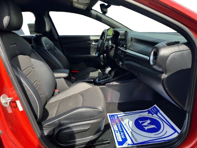 Additional photo of vehicle.