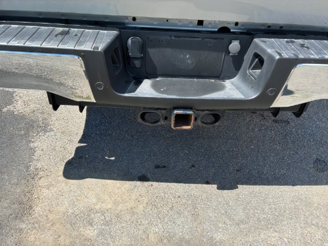 Additional photo of vehicle.