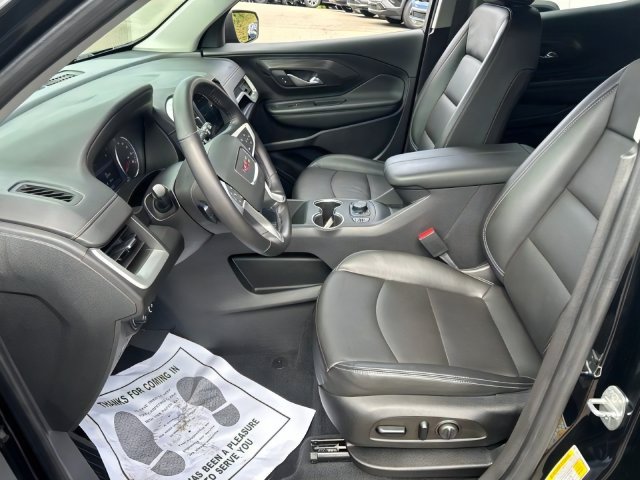 Additional photo of vehicle.