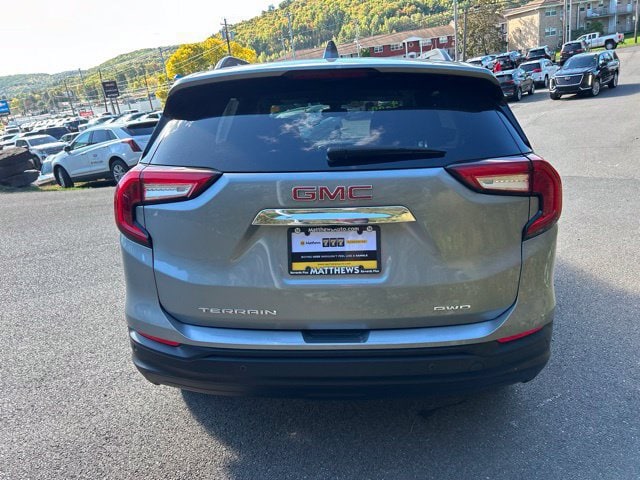 Additional photo of vehicle.