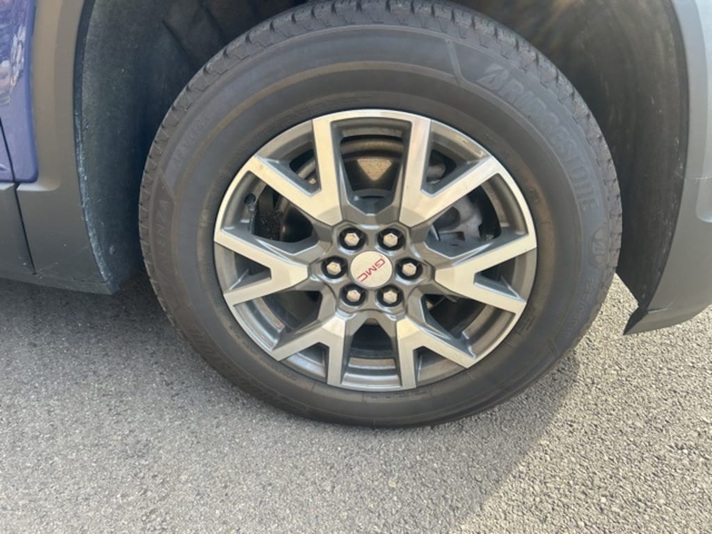 Used 2023 GMC Acadia SLE SUV