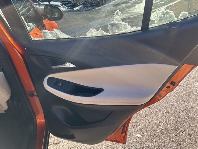 Additional photo of vehicle.