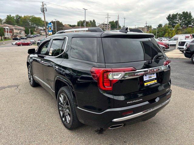 Additional photo of vehicle.