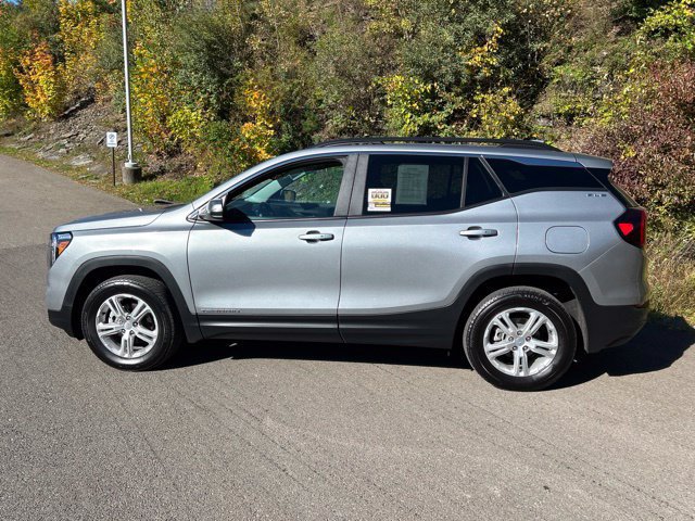 Additional photo of vehicle.