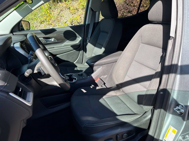Additional photo of vehicle.
