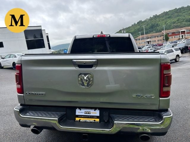 Additional photo of vehicle.