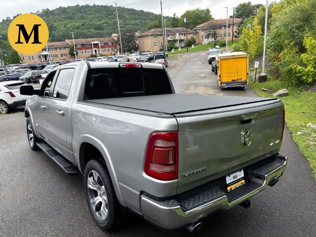Additional photo of vehicle.