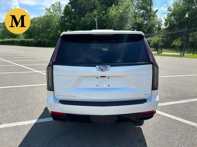 Additional photo of vehicle.