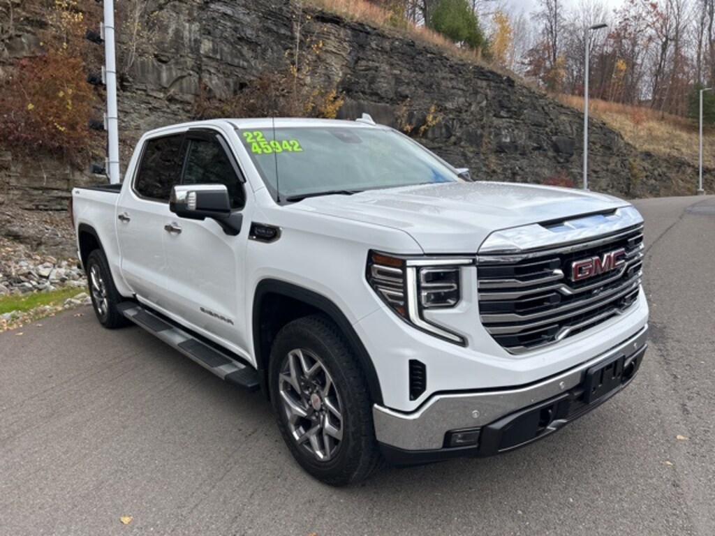 Certified 2022 GMC Sierra 1500 SLT Truck Crew Cab