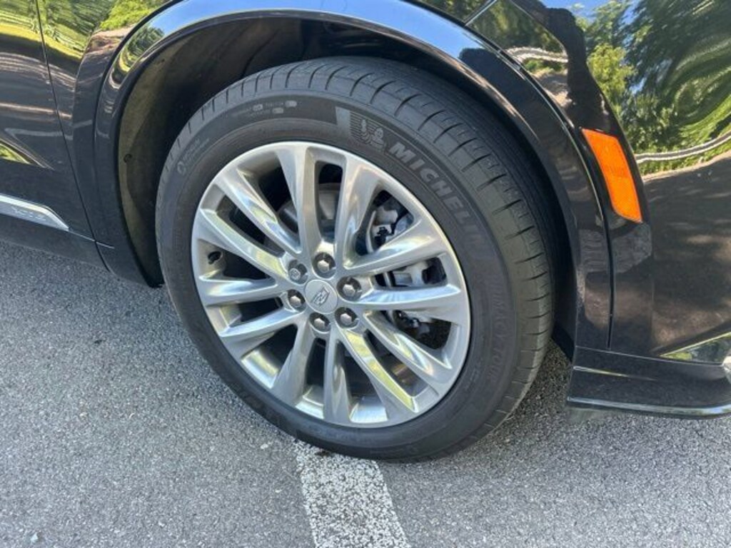 Used 2024 CADILLAC XT6 Premium Luxury SUV