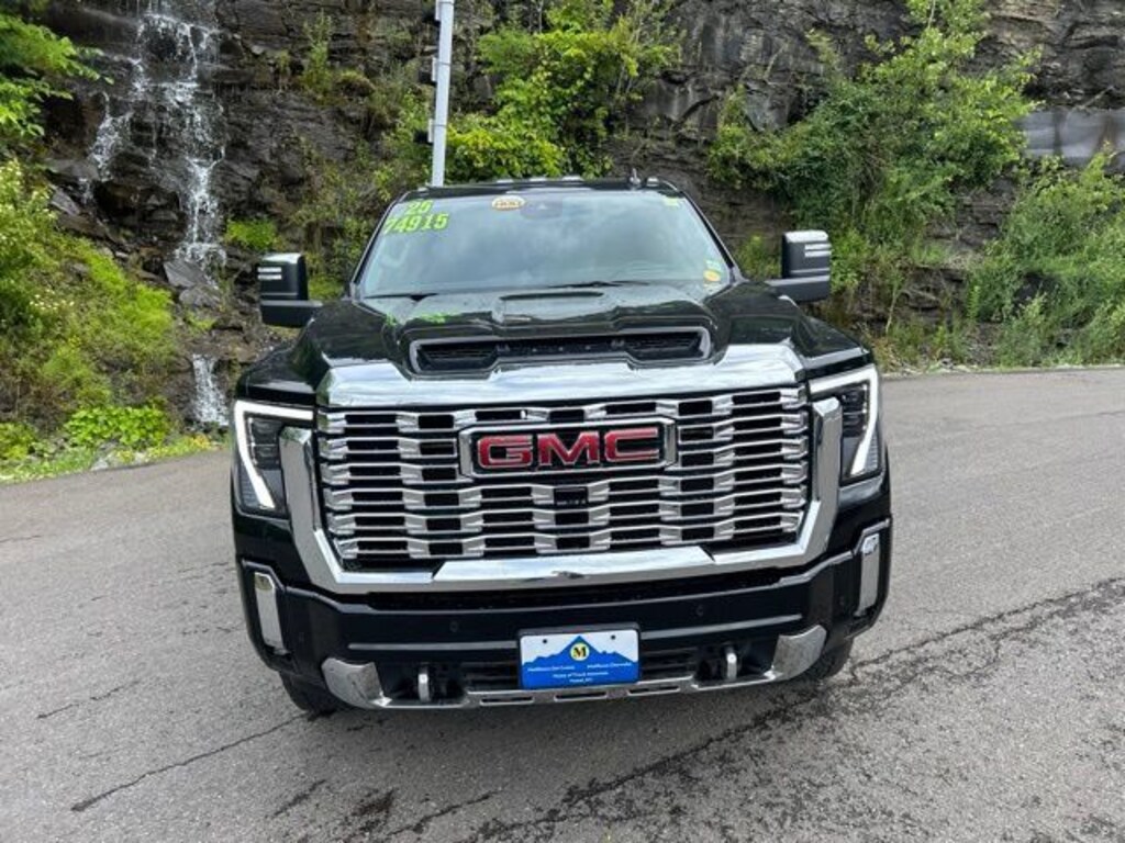 Used 2025 GMC Sierra 2500 HD Denali Truck Crew Cab