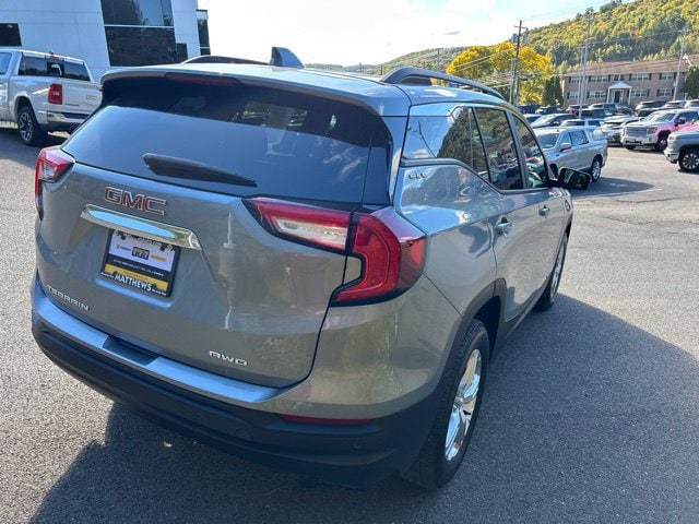 Additional photo of vehicle.