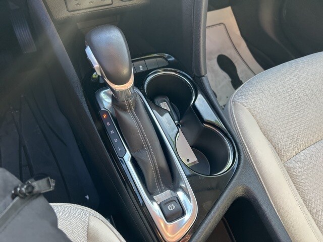 Additional photo of vehicle.