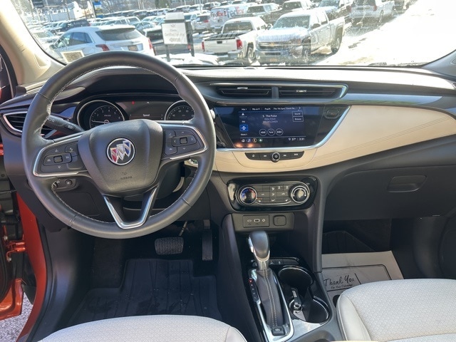 Additional photo of vehicle.