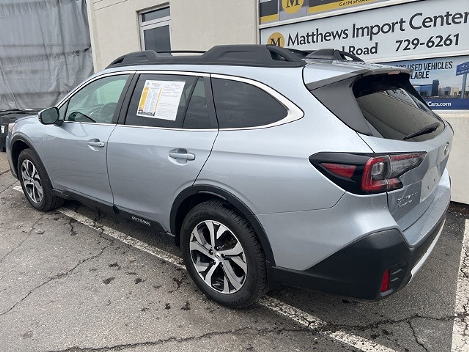 2020 Subaru Outback Limited photo 3