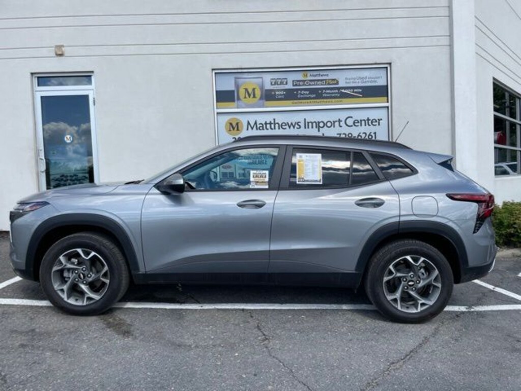Used 2024 Chevrolet Trax LT SUV