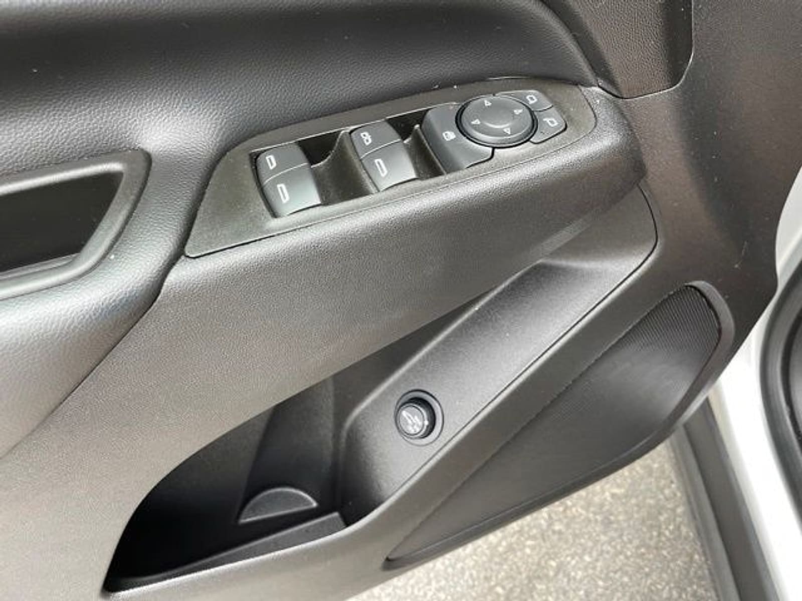 2022 Chevrolet Equinox LT - Photo 25