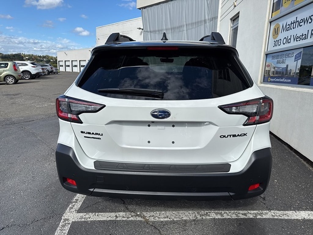 New 2025 Subaru Outback Onyx Edition SUV
