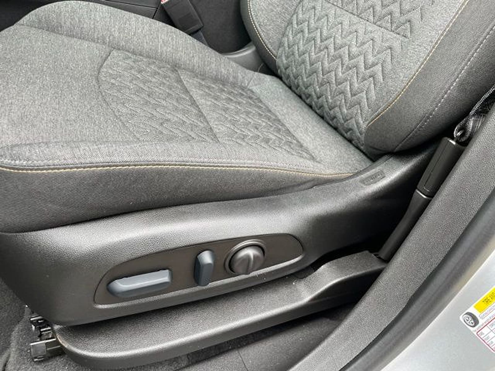 2022 Chevrolet Equinox LT - Photo 9