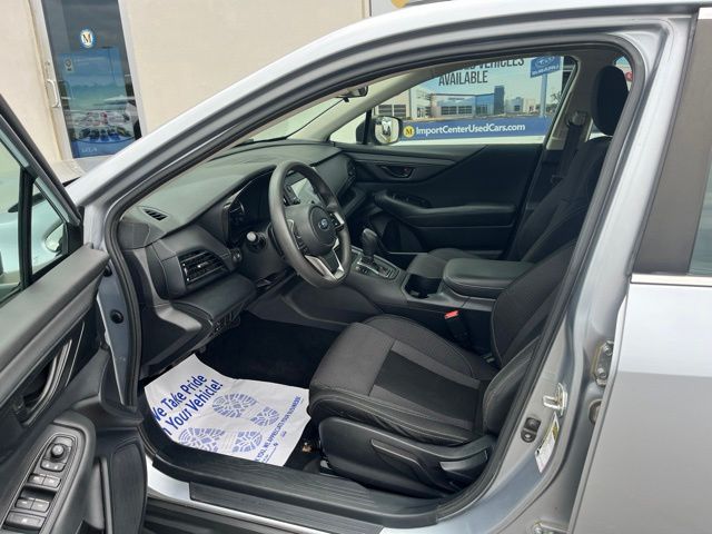 Additional photo of vehicle.
