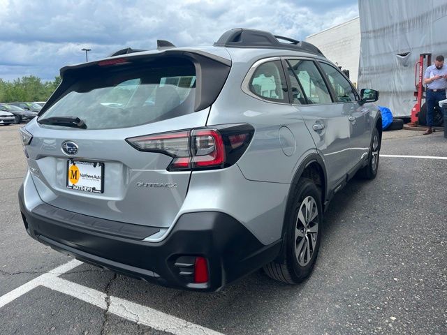 Additional photo of vehicle.