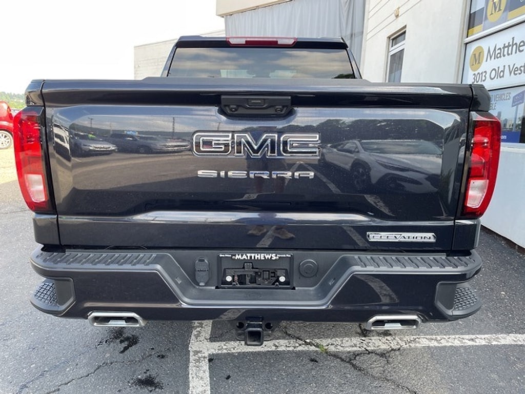 Used 2024 GMC Sierra 1500 4WD Crew Cab Short Box Elevation With 3SB Truck Crew Cab