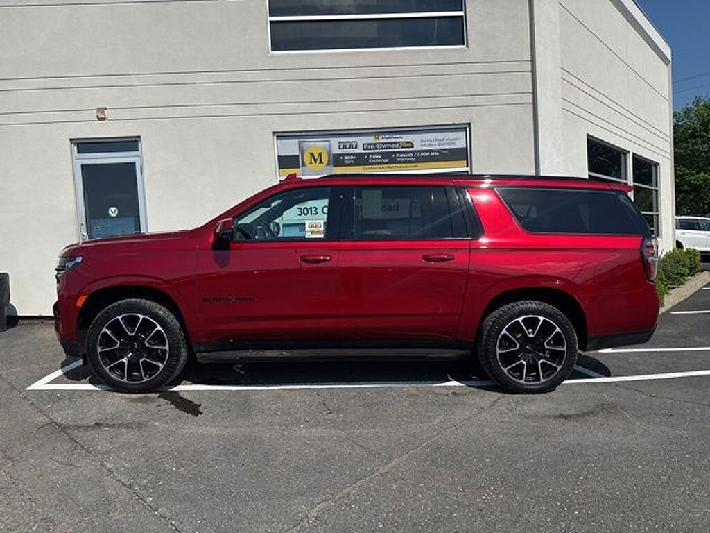 Used 2022 Chevrolet Suburban 4WD RST SUV