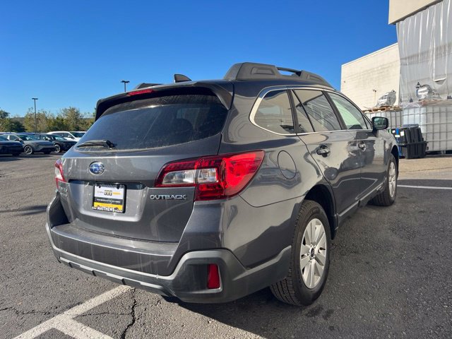 Additional photo of vehicle.