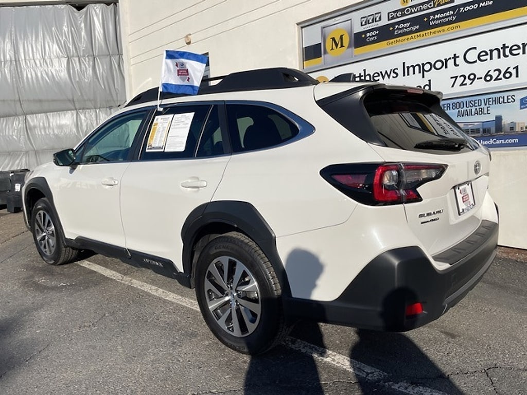 Used 2023 Subaru Outback Premium SUV