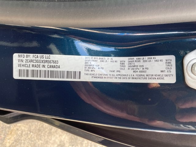 Additional photo of vehicle.