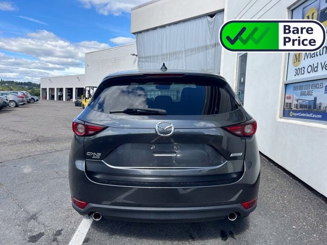 Additional photo of vehicle.