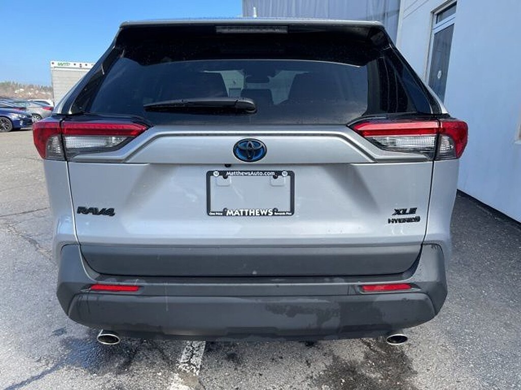 Used 2022 Toyota RAV4 Hybrid XLE SUV