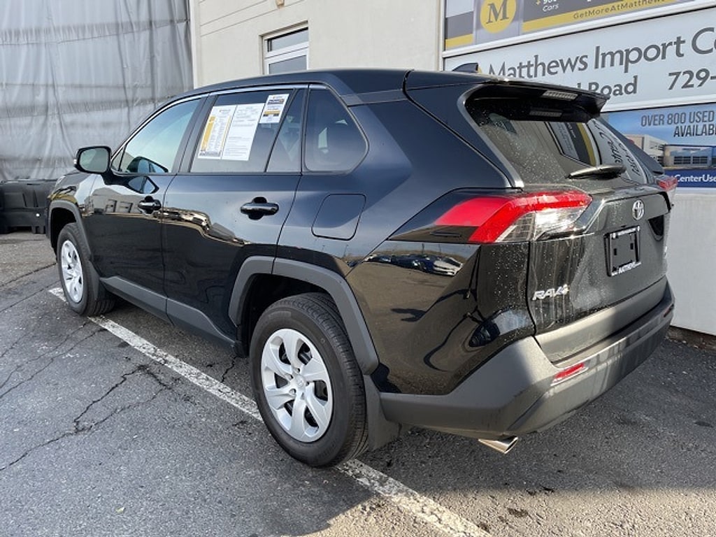 Used 2024 Toyota RAV4 LE SUV