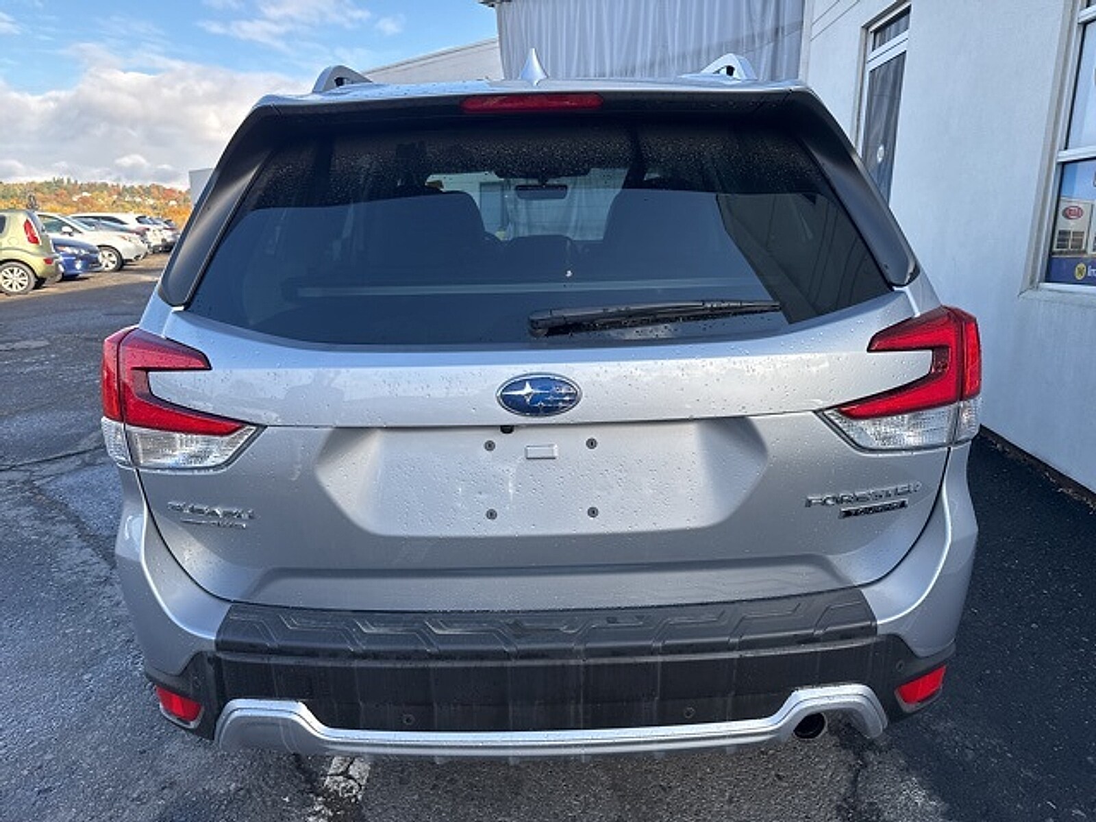 2023 Subaru Forester Touring photo 4