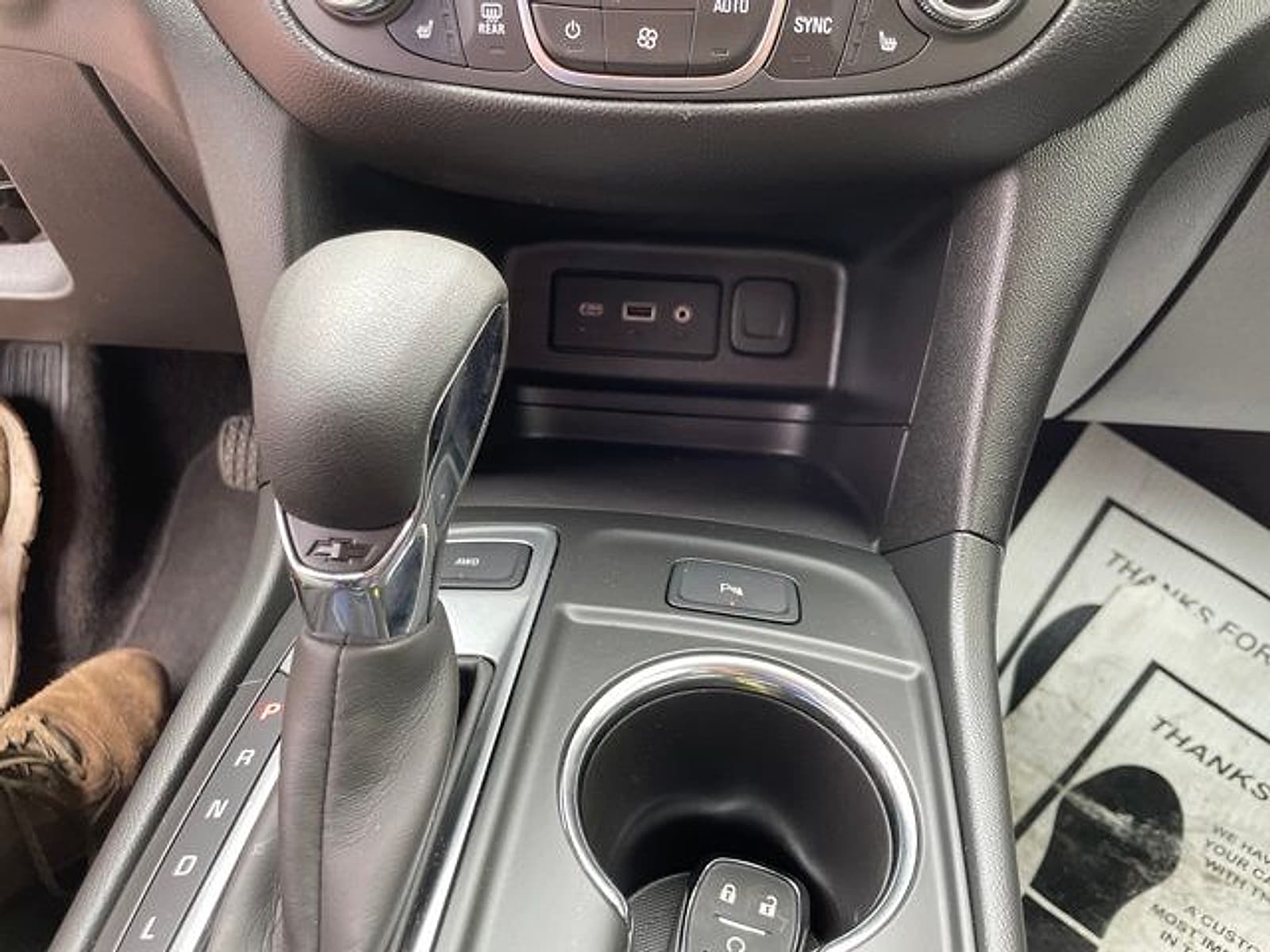 2022 Chevrolet Equinox LT - Photo 14