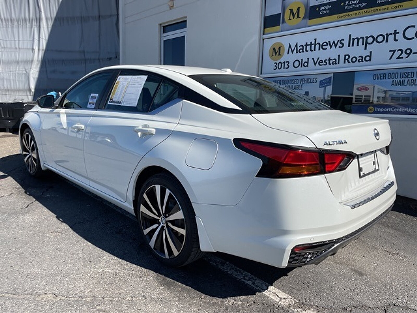 2022 Nissan Altima SR photo 3