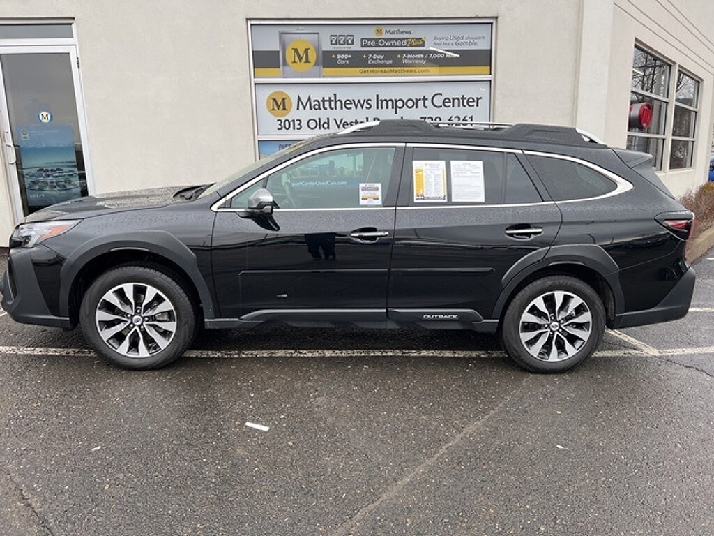 Used 2025 Subaru Outback Touring SUV