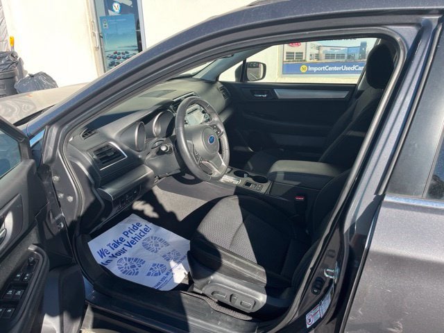 Additional photo of vehicle.
