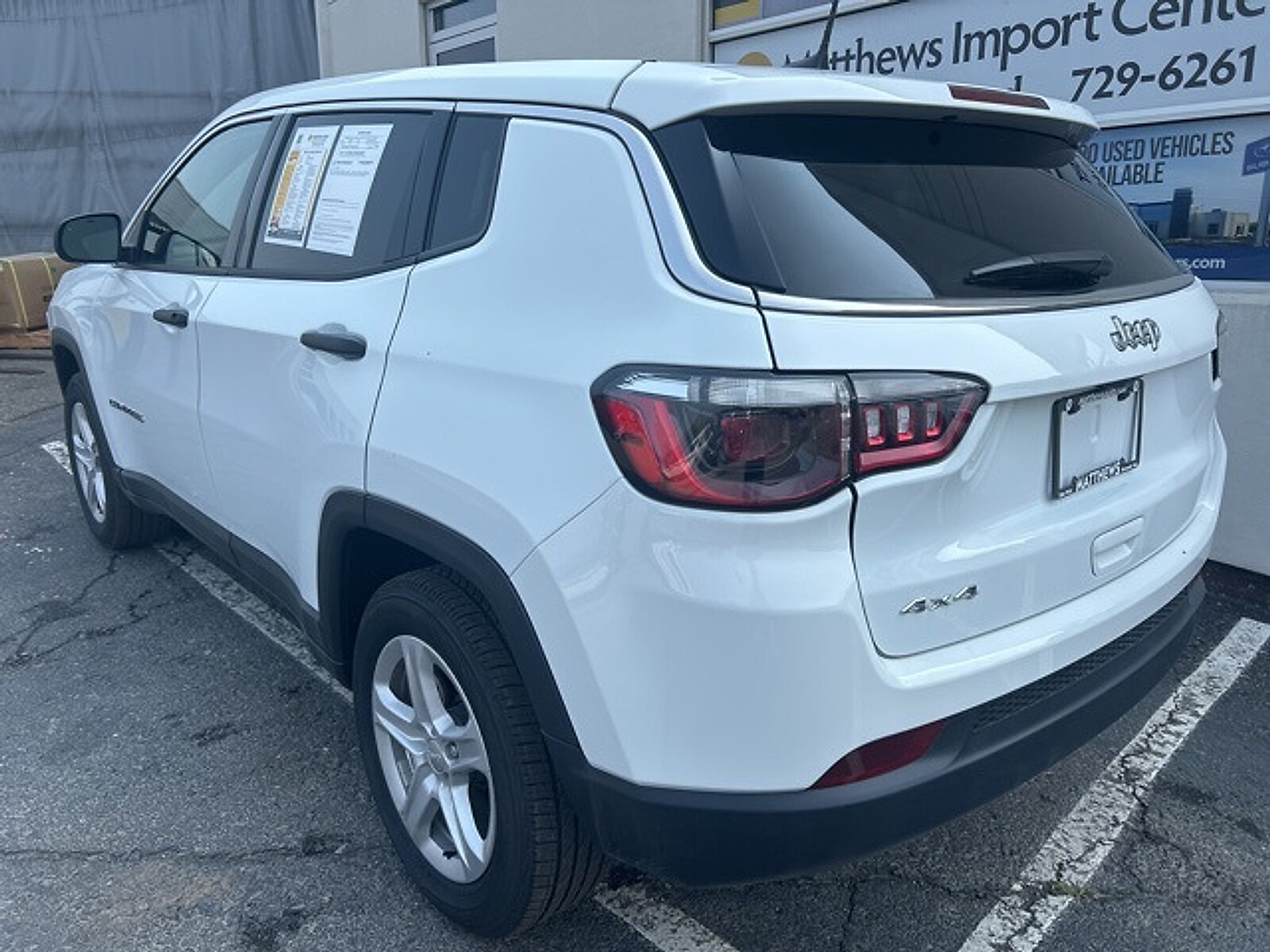2024 Jeep Compass Sport photo 2
