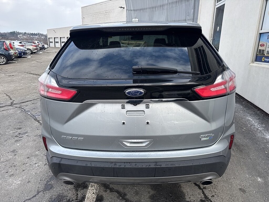 2020 Ford Edge SEL photo 4