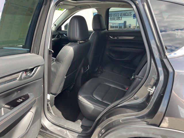 Additional photo of vehicle.