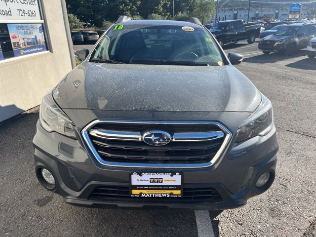 Additional photo of vehicle.