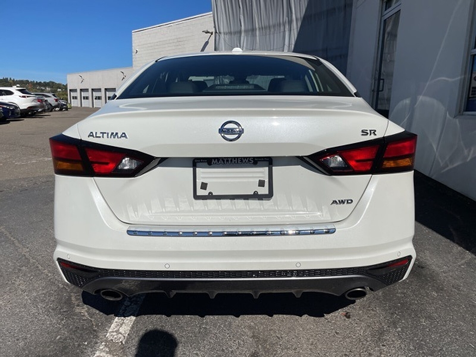 2022 Nissan Altima SR photo 4