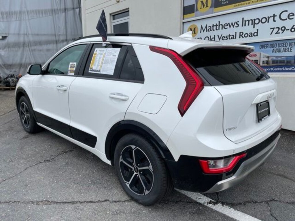 Used 2023 Kia Niro SX SUV
