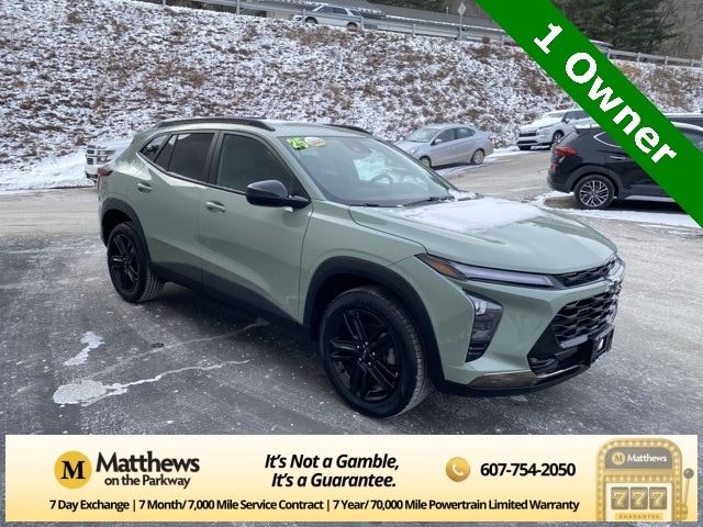 Additional photo of vehicle.