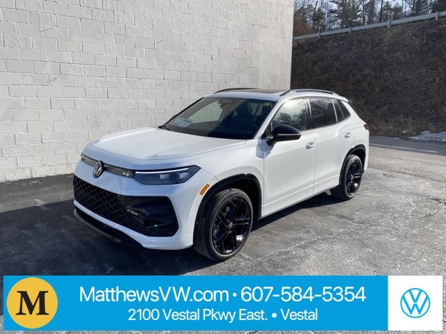 2026 Volkswagen Tiguan SE R-LINE BLACK's photo