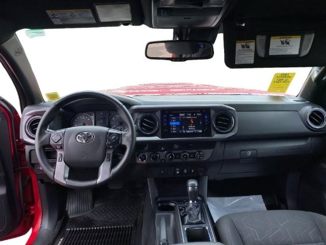 Additional photo of vehicle.