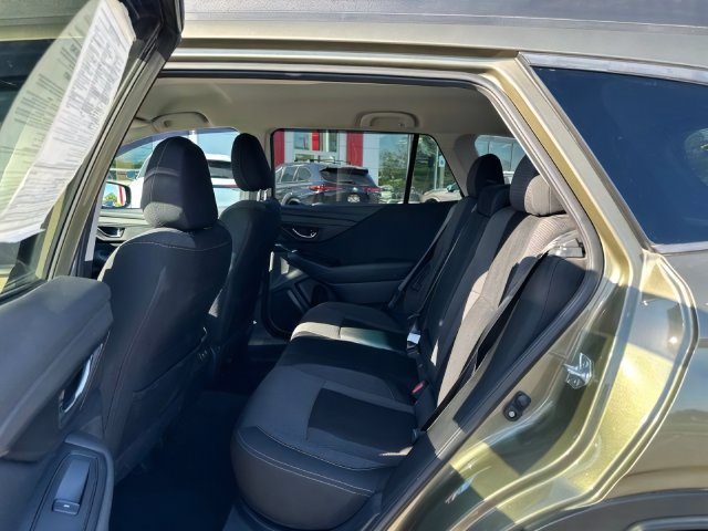 Additional photo of vehicle.