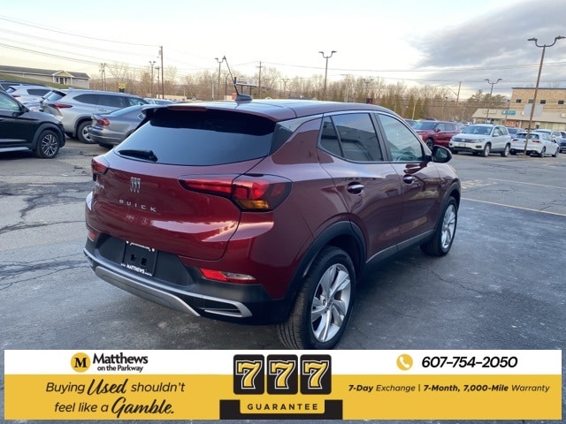 Additional photo of vehicle.