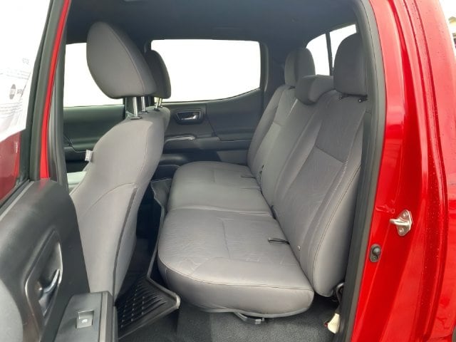 Additional photo of vehicle.